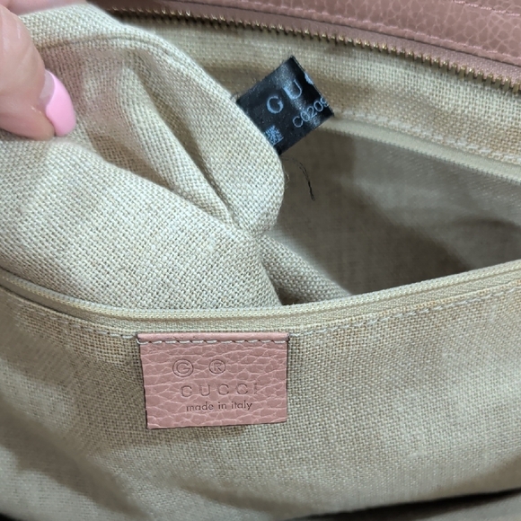 Gucci Pink and Beige Signature Tote - Picture 12 of 16